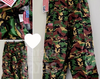 Camouflage XXXS rétro pour enfants en bois vert - Pantalon cargo unisexe surdimensionné surdimensionné Y2k UFO Parachute Wind New deadstock