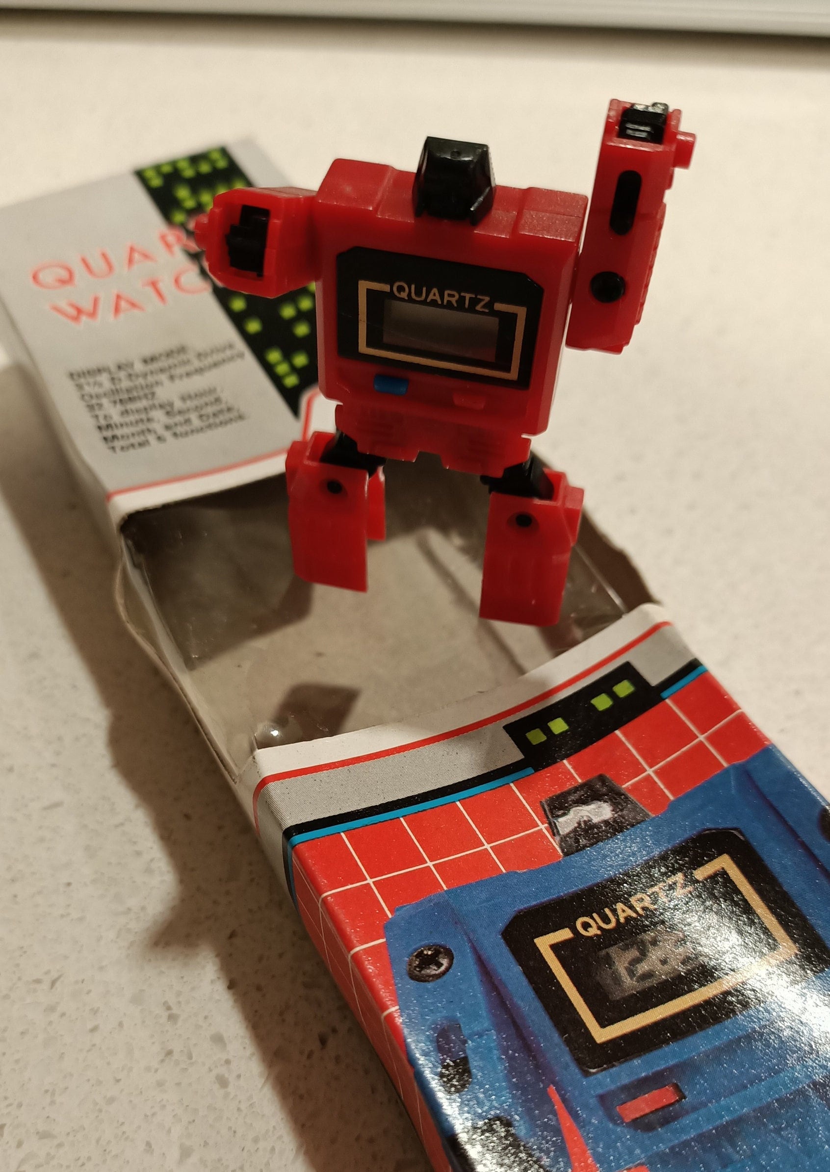 Retro Vintage 1980 s Unbranded Takara like Kronoform Transformers Red Quartz Watch new Old Stock. Etsy Denmark