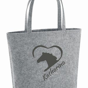 Filztasche mit herausnehmbarer Innentasche | 22L | 49 x 39 x 13,5 | Polyester | optinonale Gravur | Pferd Herz Name