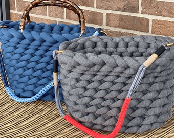 Customizable chunky knit bag, shopper, handbag made from thick chunky yarn