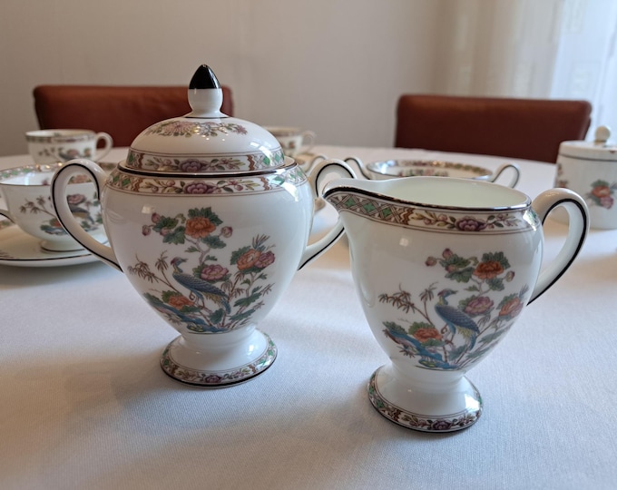 Wedgwood Kutani Crane tableware, cream set, sugar bowl, milk jug, spoon vase, storage jar, jam jar
