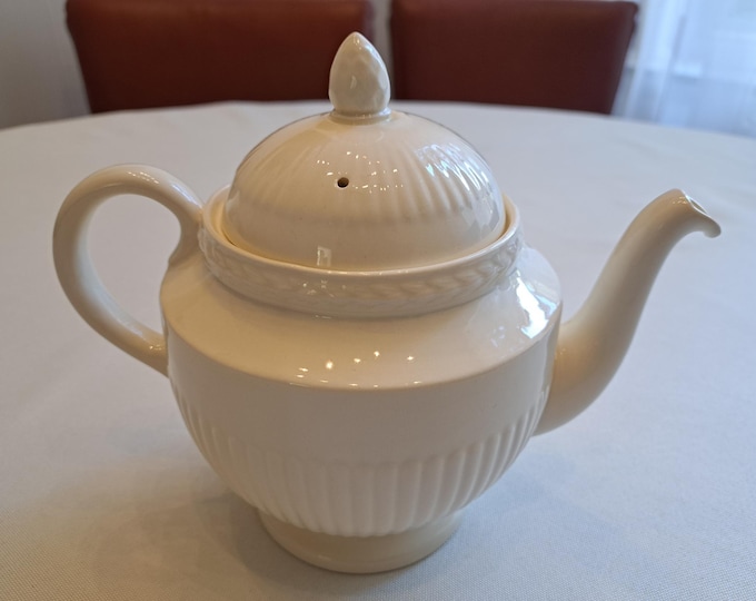 Wedgwood Edme teapot, teapot