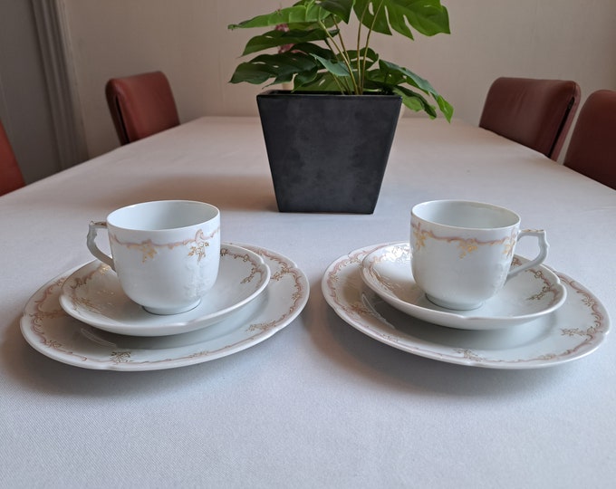 AK Kaiser porcelain 2x dejeuner Louvre