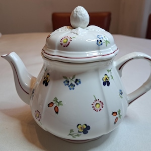 Villeroy & Boch Petit Fleur tea pot, mocha pot, coffee pot, coffee pot