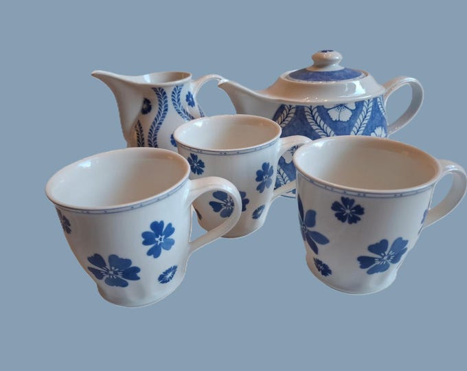 Villeroy & Boch teapot Farmhouse Touch BlueFlowers, tea jug, milk jug, water jug, cup