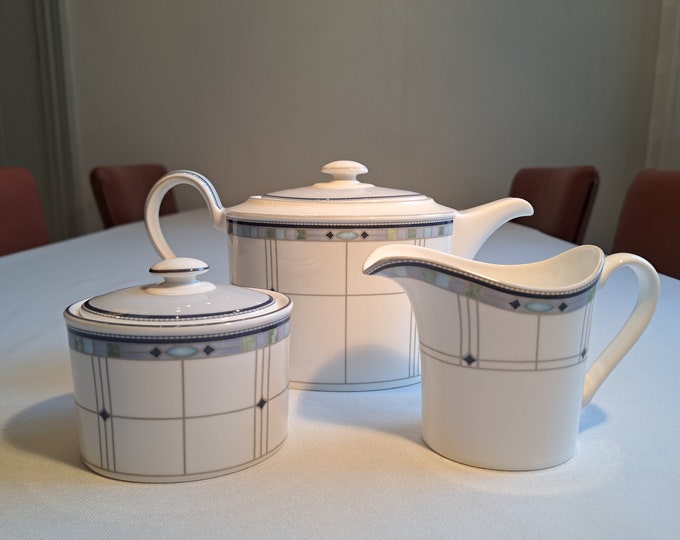 Wedgwood Quadrants tea pot and cream set