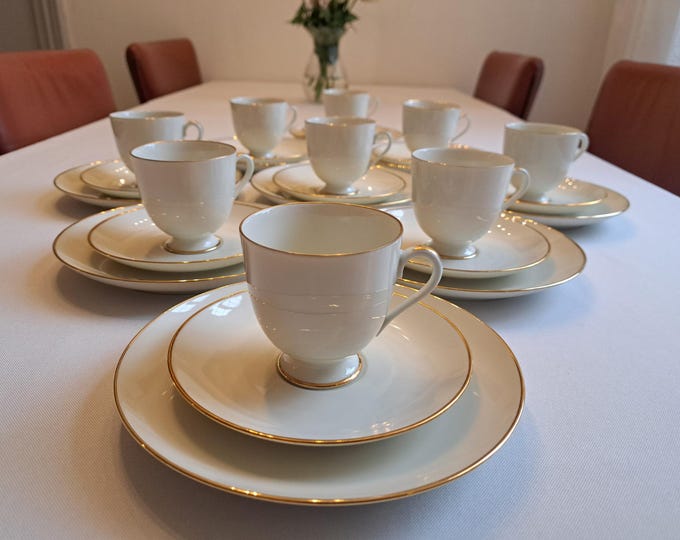 Fürstenberg coffee/tea set (10 pers.), Fürstin series, Dekor Goldring, coffee cups, tea cups, cake plates