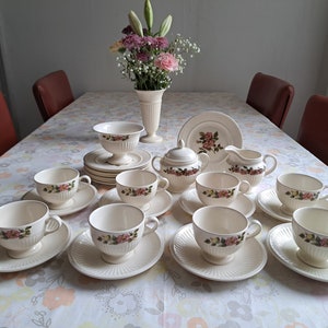 Wedgwood Edme Teeservice Briar Rose (8 Personen)
