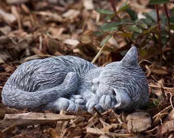 stoneandstyle Steinfigur kleine Katze Tinka eingerollt frostfest Gartenfigur Steinguss