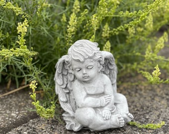Seated angel stone figure, frost-resistant, 17 cm – cute guardian angel garden decoration, cast stone, handmade, Made in Germany, gift
