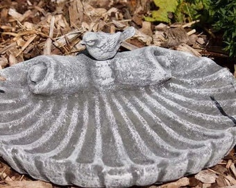 stoneandstyle stenen vogelbad met vogel (stekkerbaar), tuindecoratie, massief gietsteen, vorst- en weerbestendig