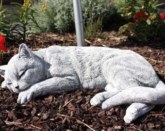 stoneandstyle Steinfigur große Katze schlafend lebensecht frostfest Gartenfigur Steinguss