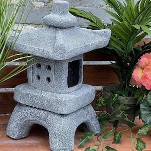 Stone and Style Pagode Asiatische Laterne Fernost Steinguss Steinfigur frostfest