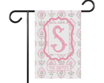 Bannière florale avec nom de famille pour jardin et maison, drapeau de jardin printanier personnalisé Grandmillennial avec monogramme en queue de poisson et topiaire