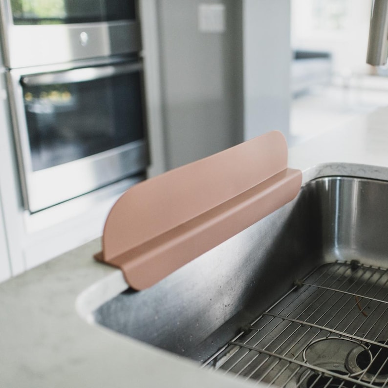 Silicone Sink Splash Guard image 5