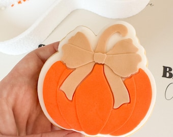 Pumpkin with Bow Cookie Stamp & Cutter: Halloween Spooky Season