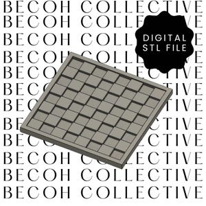 Puede incluir: Una baldosa cuadrada gris impresa en 3D con un patrón de cuadrícula. La baldosa está diseñada para usarse en un juego o como elemento decorativo. La imagen incluye el texto "DIGITAL STL FILE".
