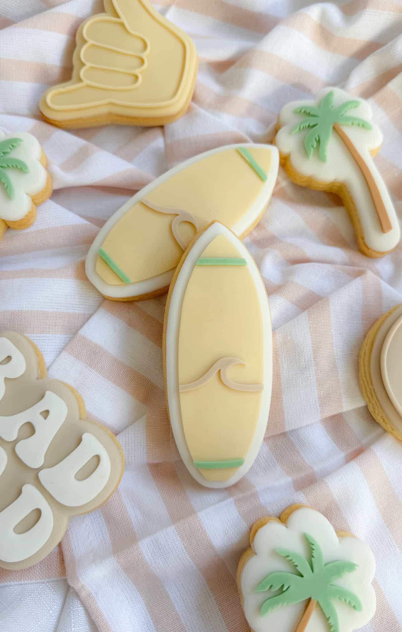 Surfboard Cookie Cutter & Fondant Stamp, Debosser, Surf Board, Surfer Themed Cookies, Surf, Ocean, all occasion cookie stamp, 3d printed,