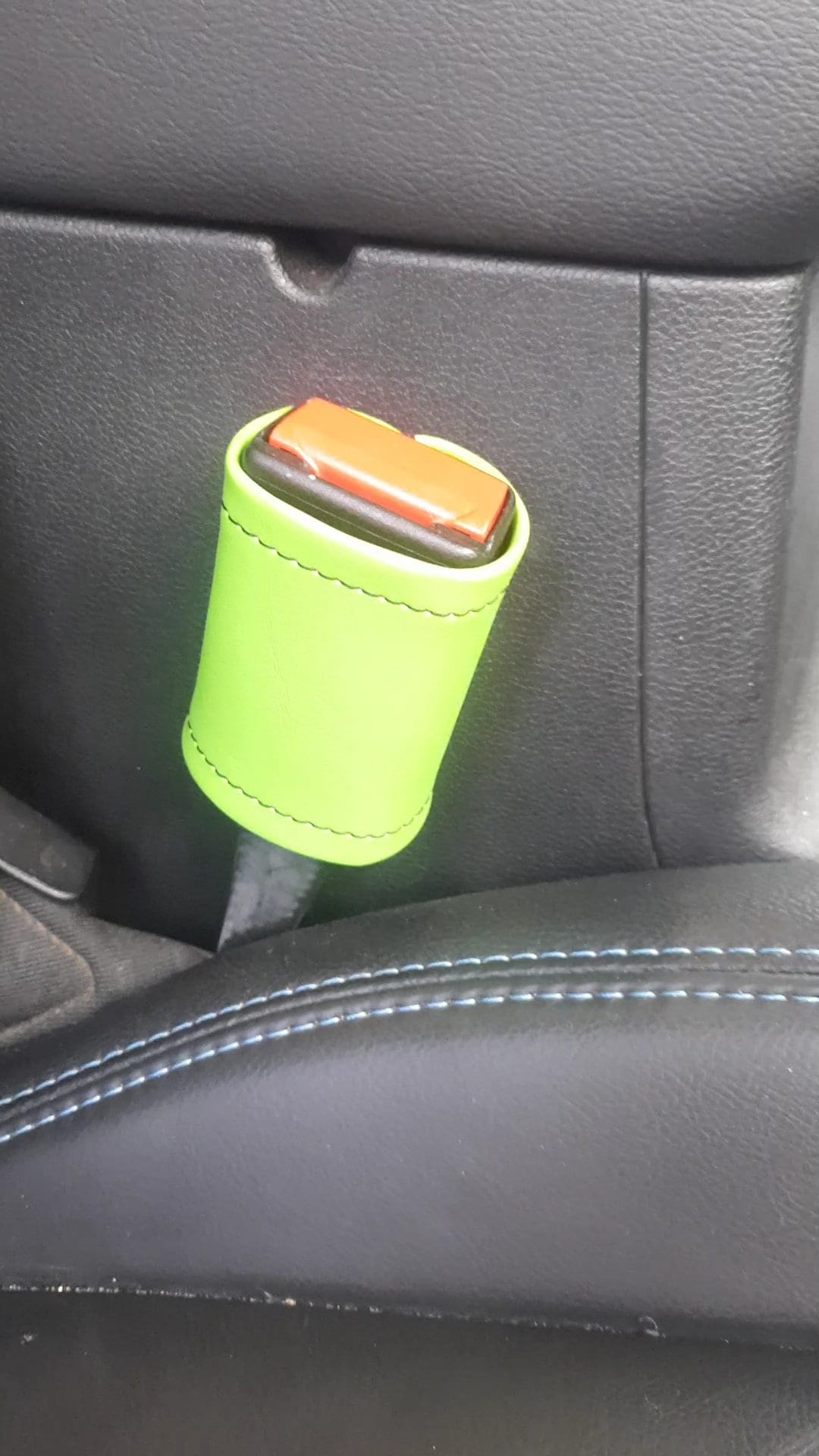 Seat belt alarm stopper - .de