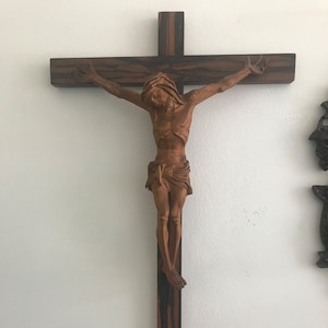 Large wooden crucifix with carved corpus, 73x42cm
