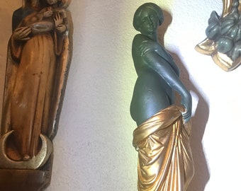 Estátua de Afrodite (Ἀφροδίτη), a deusa do amor, da beleza, da sexualidade e da fertilidade, entre outras coisas. (1905~1920)