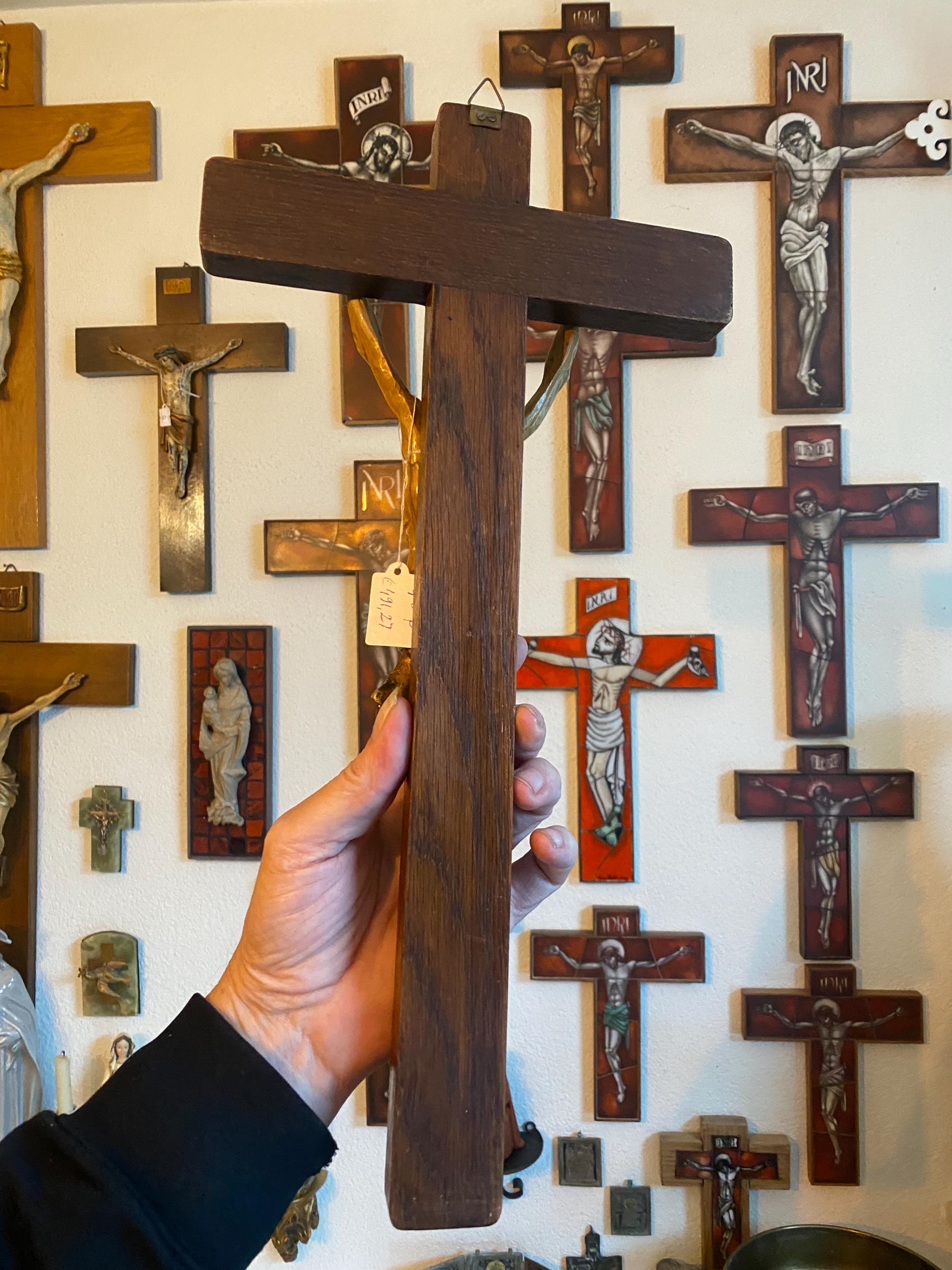 十字架インリ、十字架像、ヴァン・パリドン兄弟。44 cm x 23 cm。資料