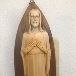 Sacred Heart of Jesus Christ statue, including console. Antique religious statue sculpture of the Holy Father, Sacred Heart. GvP.