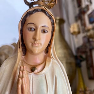 Dear Lady Fatima, glass eyes, Filigree crown, antique, religious statue sculpture Fatima. old, hand painted, religion wood pulp