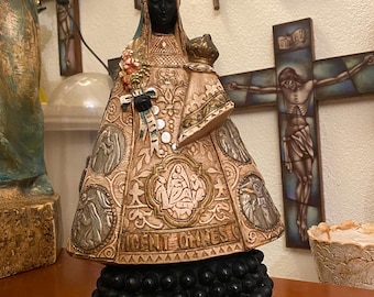 Große alte antike schwarze Madonna, La Halle. 37 cm, 1600 Gramm. Französische Statue PAB signiert. Guter Zustand