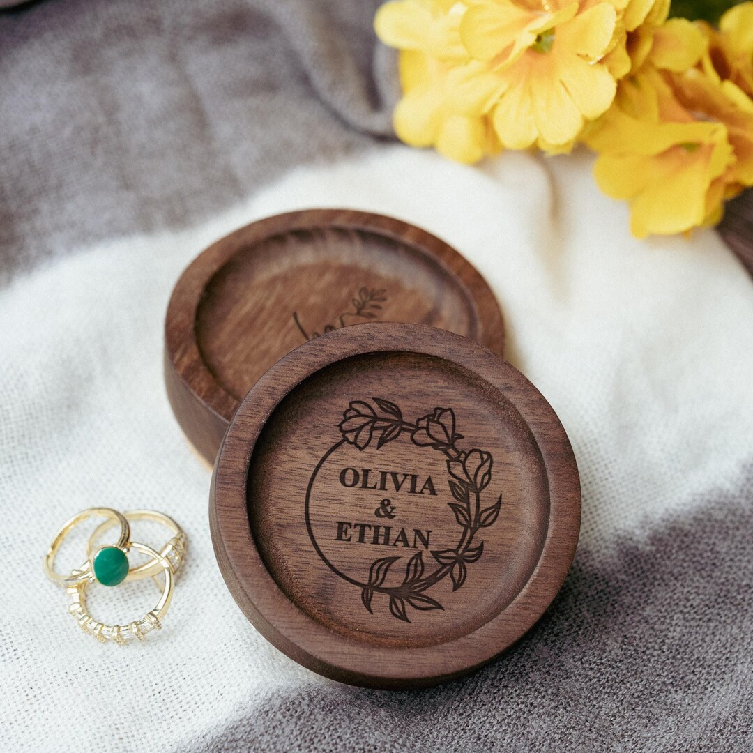 Personalized Wooden Ring Dish, Engraved Wedding Ring Holder - Etsy
