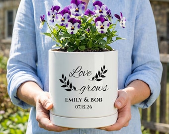 Personalized Wedding Flower Pot, Love Grows Wedding Gift, Custom Couple Pot For Bridal Shower, Engagement, Anniversary Decor