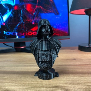 Darth Vader Bust Figure – High-Quality 3D Printed Star Wars Collectible for Sci-Fi Fans