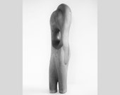 Vrouwen Torso | 1966 | hout beeldhouwwerk, eigentijds woondecor afgedrukt op premium foto poster kwaliteit