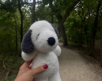 Handmade Chunky Crochet Snoopy Plush: Soft & Fuzzy