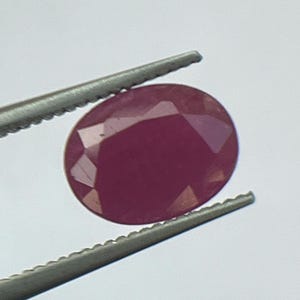 9x7mm Natural Ruby Oval Faceted Loose Gemstone 2.20 Carat Red Ruby