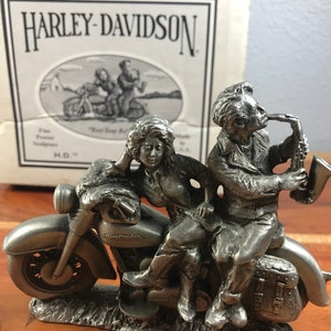 Harley Davidson Pewter Figurine Knickknack Cake Topper Man playing saxophone to girl decoration Rest Stop Bebop Sculpture USA 90’s Vintage