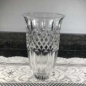 Waterford Crystal Marquis Etched Shelton Pattern Floral Flower Rose Bouquet Vase 10” Tall 6.25” W Signed Classic Centerpiece Display Vintage