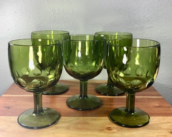 Bartlett Collins Avocado Green Thumbprint Goblet Chalice 6” Tall Collector Stemmed Coin Dot Beverage Beer glass 1970’s Vintage USA Set of 5