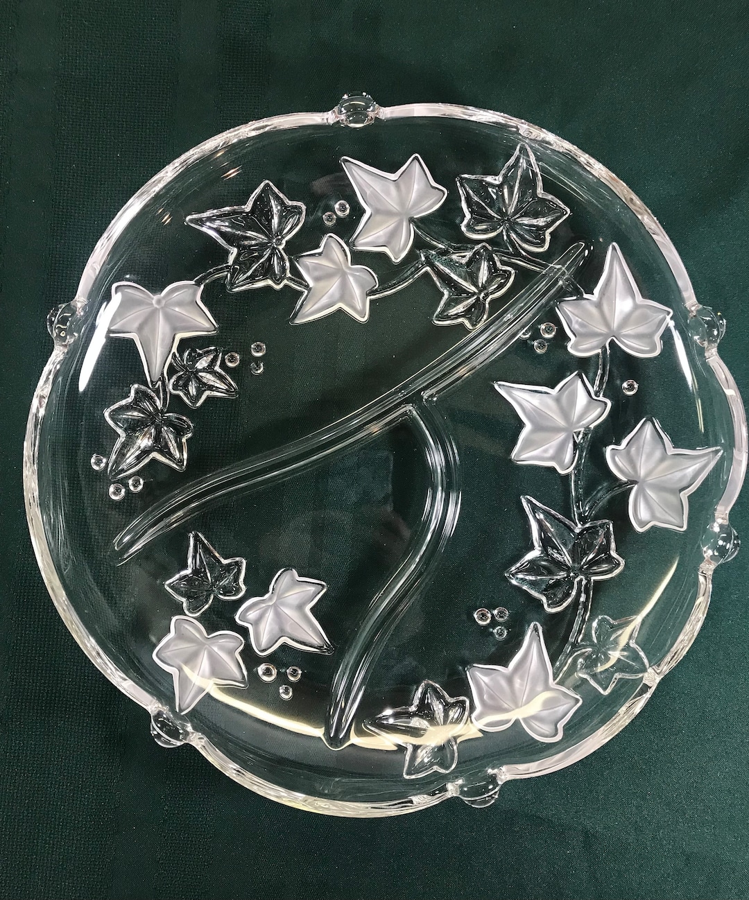Mikasa Parisian Ivy Crystal Glass With Frosted Leaves Divided Platter
