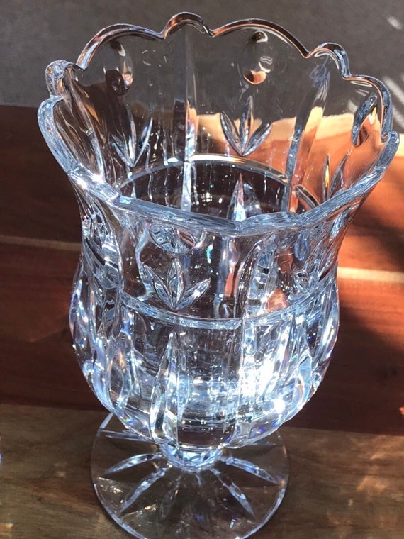 Block 24% Full Lead Crystal Flower Flora Bud Stem Vase Tulip