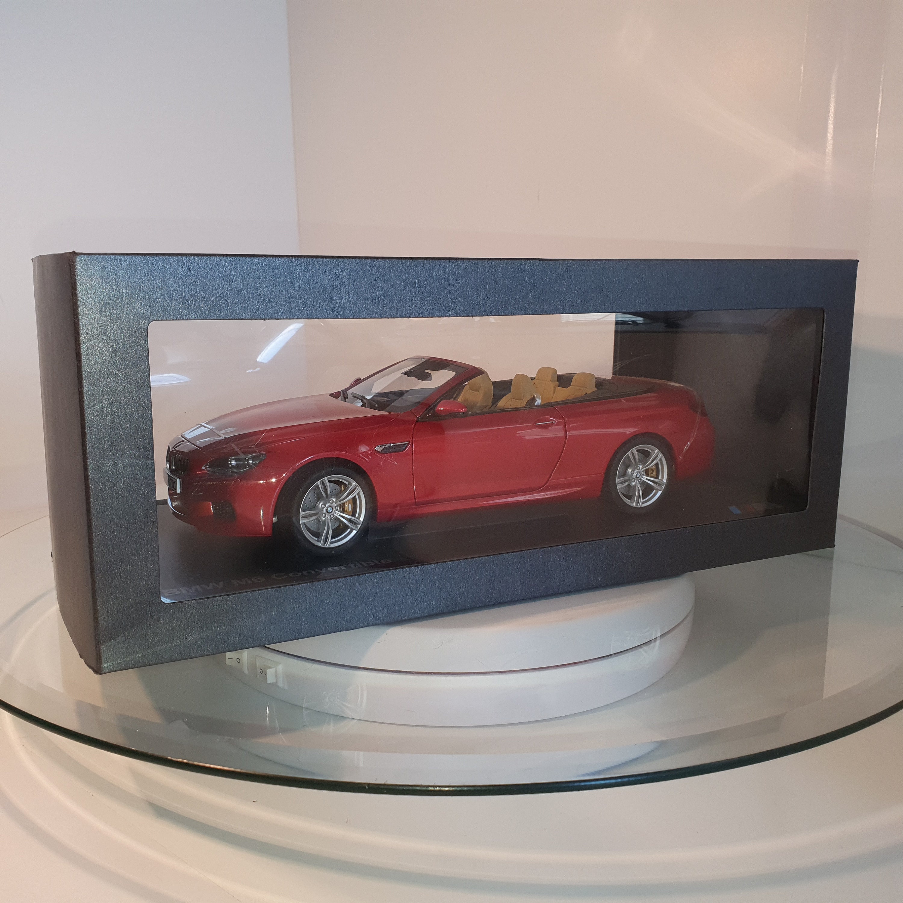ギミック有り  M6 カブリオレ F12 Jadi ディーラー 1/18 1/18 Dealer Edition BMW M6 F12 Convertible (sakhir Orange) Diecast