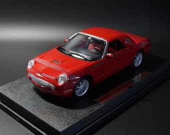 Modellino Maisto 1:18 Ford Thunderbird 2002 in metallo pressofuso, edizione speciale T-Bird rossa, replica in scala, giocattolo vintage da collezione, regalo per uomo