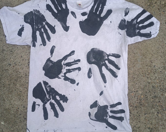 T-Shirt - " Handprints " - Unique - ( Size M )