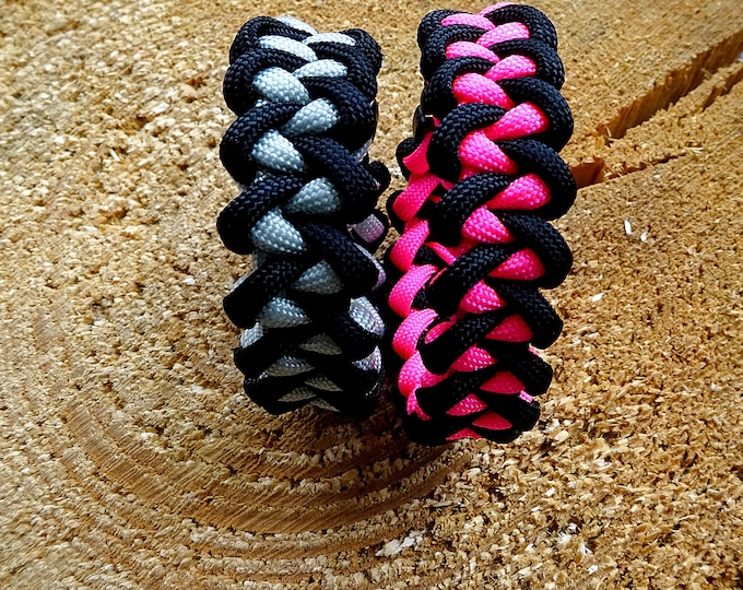 Wide Paracord Bracelet "Crossed" (color and size to suit you!)
