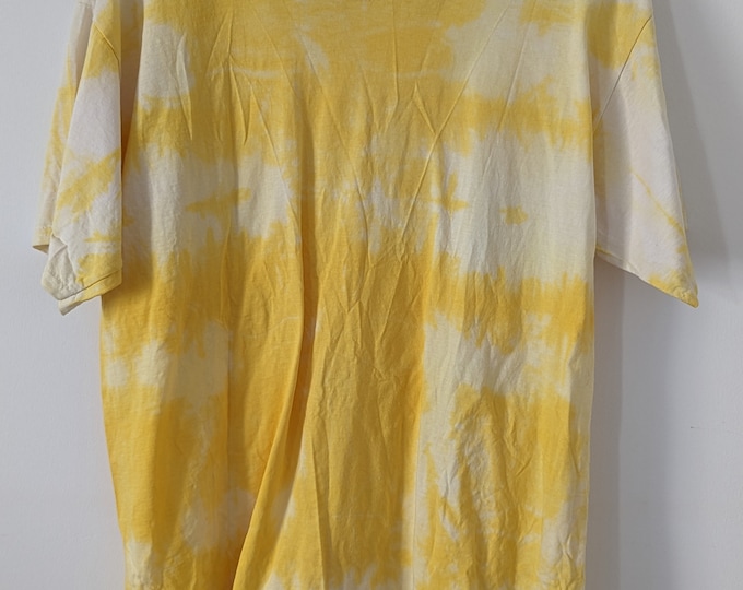 Batik T-Shirt - " Yellow " - Unique - ( Size L )
