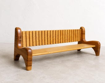 Organizador de libros de madera de arce con diseño de hemisferio vintage de Luc Beaud – Hecho en Canadá