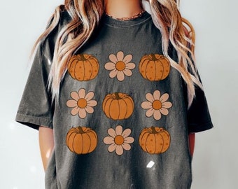 Comfort Colors® vintage floral Pumpkins T-shirt, retro Pumpkin tshirt, cute shirt for fall, Halloween tee, Retro halloween Top, Fall Tshirt