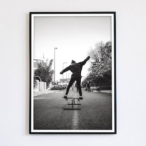 Vintage Skateboard Poster, DOWNLOADABLE prints, Black and White PRINTABLE Skateboarding Wall Art, Teen Boy Home Decor, Street Photography