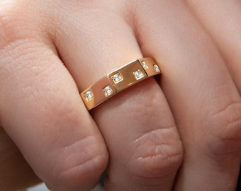 14K Gold Diamond Square Band Ring: Modern Minimalist Jewelry