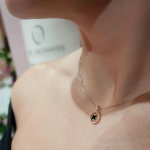 Collar con inicial K, colgante con inicial de diamante en oro de 14 quilates, regalo personalizado, collar con la letra K en oro, collar con nombre delicado, regalos para damas de honor